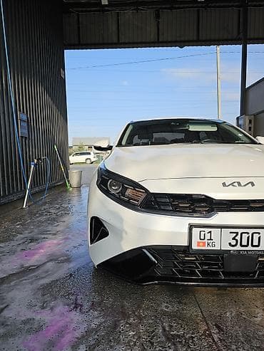 Kia K3: 2021 г., 1.6 л, Вариатор, Бензин, Седан