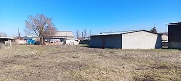 продаю гараж в токмоке: Продаётся частный дом с участком. Описание объекта: - Одноэтажный дом — 8