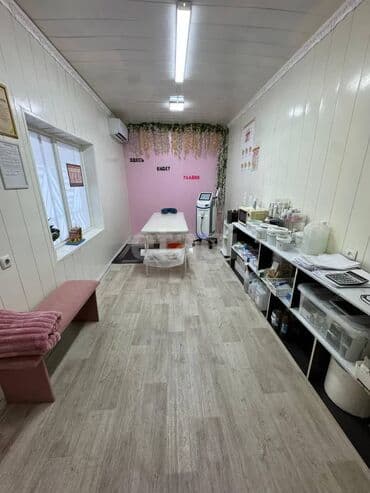 коммерческое помещение под бизнес: 📍 г. Токмок 🔘Этажи 2 🔘357,9м² Продается двухэтажное коммерческое — 3