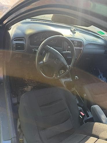 Продажа авто: Mazda 626: 1997 г., 1.8 л, Механика, Бензин, Седан — 3