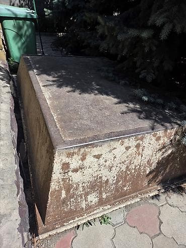 тона бачок: Советтик темир резервуар ​Өлчөмдөрү: узундугу 250, туурасы 145 — 1