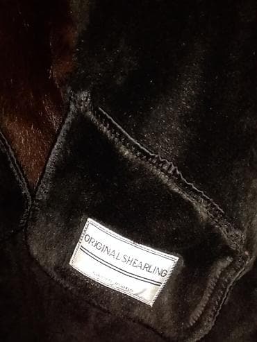 кожаные куртки цена: Продам куртки женские кожа.1- размер 46-48 черная. На пуговицах — 6