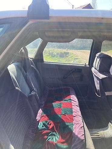 бишкек автомобили: Volkswagen Passat: 1989 г., Седан — 3