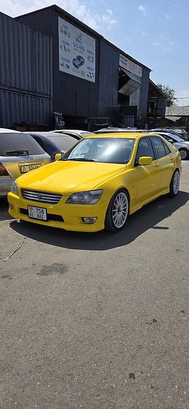 low ll: Toyota Altezza: 2001 г., 2 л, Механика, Бензин, Седан — 5