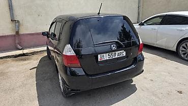 малолитражка машина: Honda Fit: 2004 г., Бензин, Хэтчбэк — 3