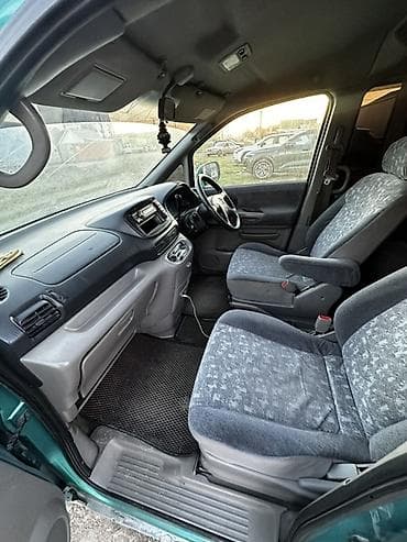 1000 к: Nissan Serena: 2000 г., 2 л, Автомат, Бензин, Минивэн — 5