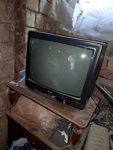 Кинескопный телевизор (ЭЛТ) с диагональю примерно 20–21". Особенности at lalafo.kg Кинескопный телевизор (ЭЛТ) с диагональю примерно 20–21". Особенности