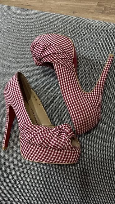 nike react: Туфли, 37, Christian Louboutin, Б/у, цвет - Красный — 2