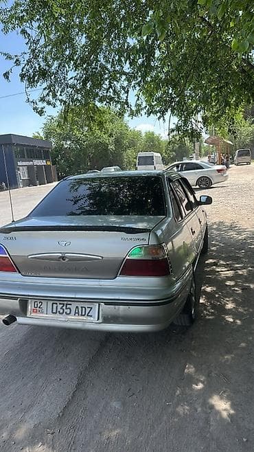 Daewoo Nexia: 2005 г., 1.6 л, Механика, Бензин, Седан