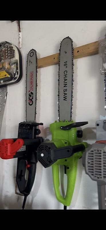 Араалар: Бензо- и электропилы (цепные пилы) разных типов и размеров. - Длина — 2