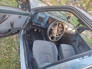 голф gti: Volkswagen Golf GTI: 1991 г., 1.8 л, Механика, Бензин, Хэтчбэк — 9