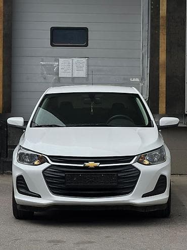 жак авто: Chevrolet Onix: 2021 г., 1 л, Автомат, Бензин, Седан — 1