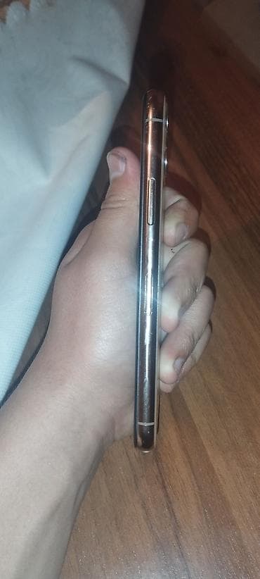 iphone 4: IPhone 11 Pro, Б/у, 64 ГБ, Серебристый, 100 % — 4