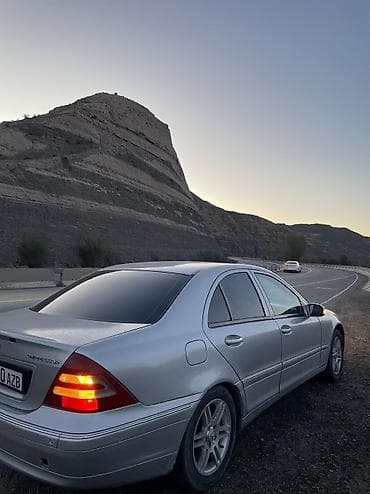 rx 330: Mercedes-Benz C-Class: 2000 г., 2 л, Автомат, Газ, Седан — 1