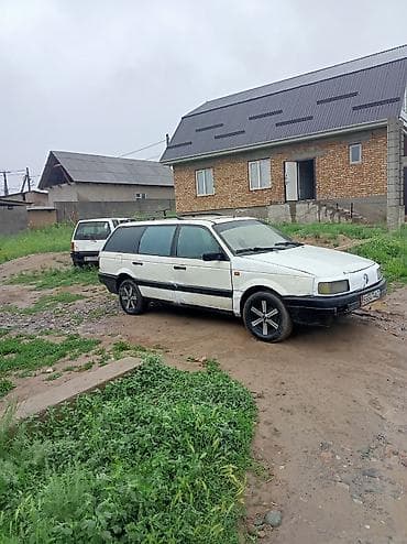 Volkswagen: Volkswagen Passat Variant: 1989 г., Кол менен иштөөчү, Бензин, Универсал — 4