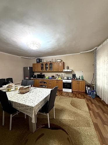 комната в бишкеке: Продается уютный дом в Сокулуке, верхняя зона. 🏡 Участок — 3 сотки 🏠 — 3