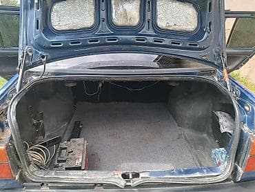 кузов каратыш: Volkswagen Vento: 1993 г., Седан — 7