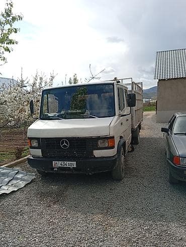 Легкий грузовик, Mercedes-Benz, Стандарт, Б/у