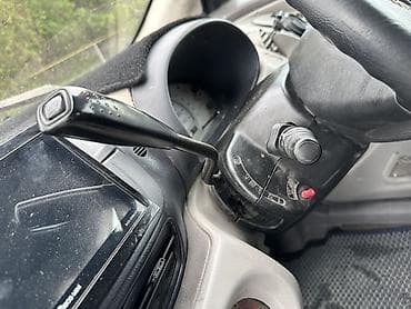 silvia s13: Nissan Almera Tino: 2002 г., 1.8 л, Автомат, Бензин, Хэтчбэк — 9