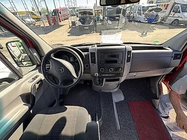 бампер краска: Mercedes-Benz Sprinter (211 CDI) пассажирский микроавтобус 13 мест — 6