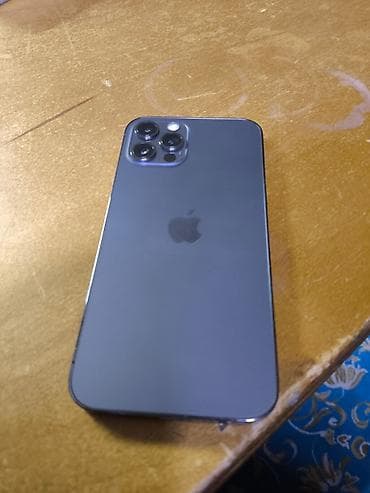 iphone 111: IPhone 12 Pro, Б/у, 128 ГБ, Графит, Зарядное устройство, 83 % — 3