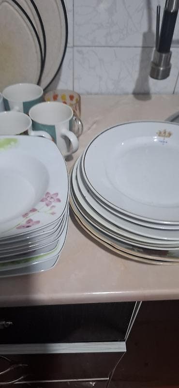 dinner table: Чайник электрический рабочий но сломанно стекло. мэджик булет рабочий — 2