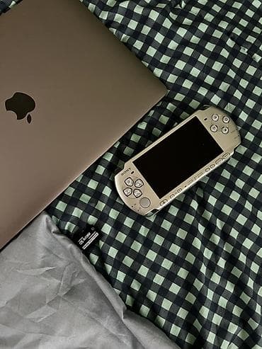 диски на psp: На продажу легенда psp-3000 в серебристом цвете и в отличном — 3