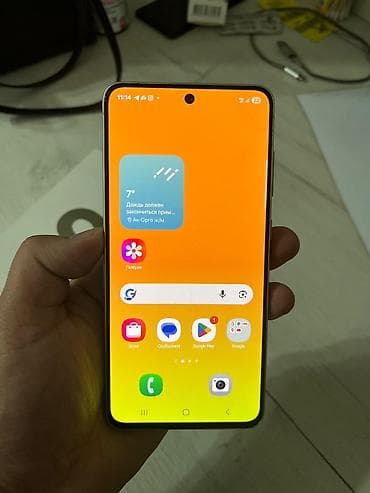 poco c55: Samsung Galaxy S21 FE, цвет - Зеленый — 4