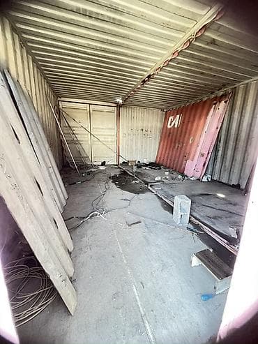 продаю строительный вагон: СРОЧНО СРОЧНО магазинге даяр кесилген. Морской контейнер 40 футов — 4