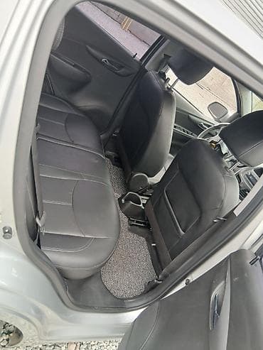 авто машина спарк: Chevrolet Spark: 2017 г., 1 л, Вариатор, Бензин, Хэтчбэк — 3