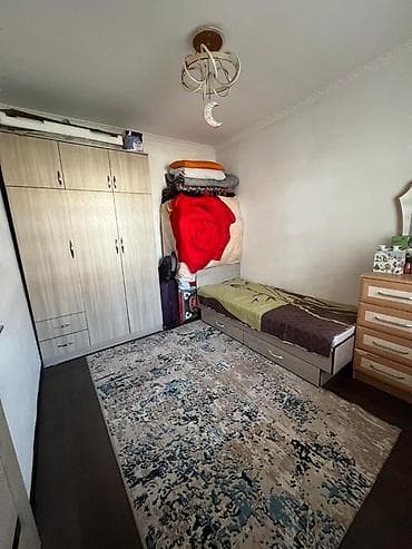 продаю гараж аламедин 1: ТЕЗ АРАДА АК-ОРДО 1 конушунан 1 участокто 2 ҮЙ САТЫЛАТ Участогу 5 — 3