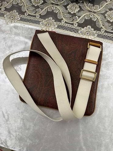 рюкзак мужские: Барсетка «ETRO»
Цена:4000с мини торг приветствует!
Тел:0558777008 — 2