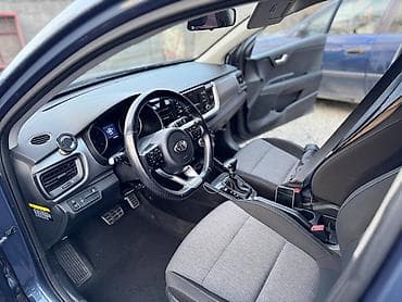 honda mobilo: Kia Stonic: 2018 г., 1.4 л, Автомат, Бензин — 4