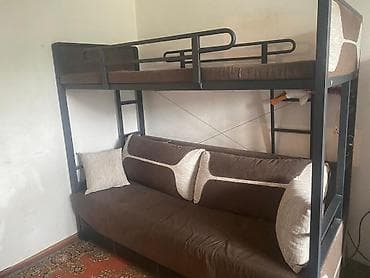 двух ярусные крават: Двухъярусная кровать-чердак с диваном внизу - Конструкция: прочная — 2