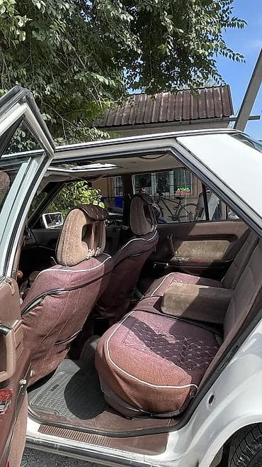 Продажа авто: Mitsubishi Galant: 1988 г., 2 л, Механика, Бензин, Седан — 7