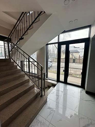 art square: Продажа офисов 46 м², С ремонтом, С мебелью, Бизнес центр, 5 этаж — 5