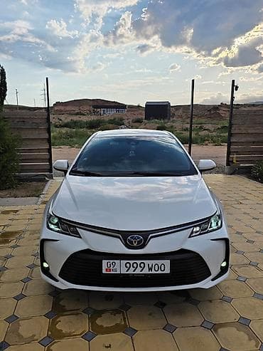 byd yuan up leading: Toyota Corolla: 2022 г., 1.8 л, Автомат, Гибрид, Седан — 2