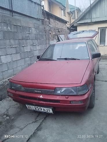 корола универсал: Toyota Camry: 1988 г., 2 л, Ручные, Бензин, Универсал — 3