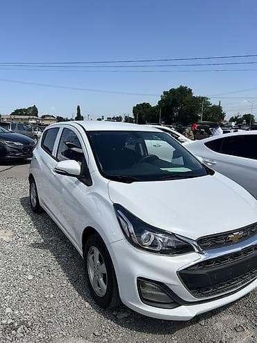 решетка спарк: Chevrolet Spark: 2021 г., 1 л, Автомат, Бензин, Хэтчбэк — 1