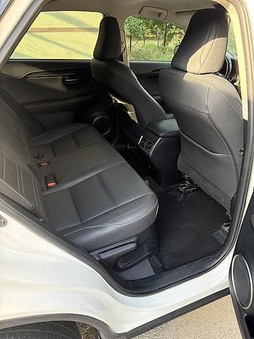 ct 200h: Lexus NX: 2019 г., 2 л, Автомат, Бензин, Кроссовер — 8