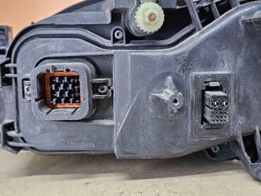 купить фары на мазду 626 ge: Передняя правая фара Ford 2002 г., Б/у, Оригинал — 8