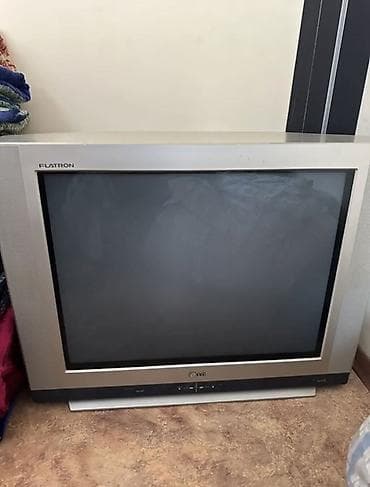 Телевизор LG Flatron (ЭЛТ) - Тип: кинескопный (CRT) телевизор с