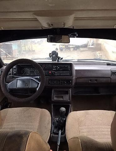 спойлер на гольф: Volkswagen Golf: 1988 г., 1.3 л, Ручные, Бензин, Хэтчбэк — 2