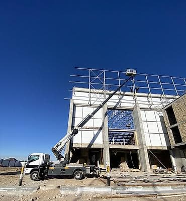 macbook pro 14: Услуги автовышки, высота подъёма от 12м до 30м, люлька — 3