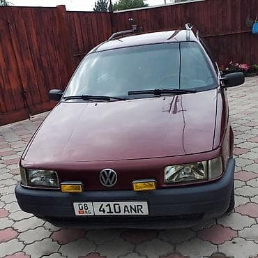 Volkswagen Passat: 1990 г., 1.8 л, Механика, Бензин, Универсал