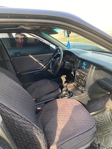 Продажа авто: Audi 80: 1993 г., 2 л, Ручные, Бензин, Седан — 4