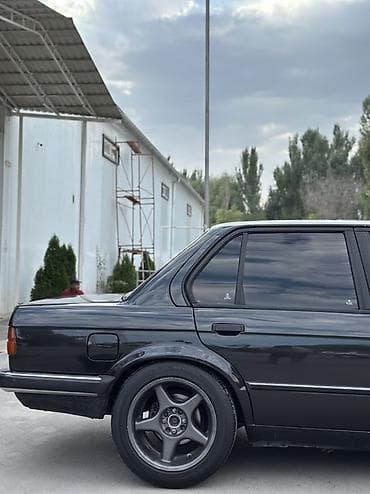 на грузовое авто: BMW 3 series: 1986 г., 3 л, Механика, Бензин, Седан — 7