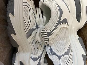 shoes: Новая.42-размер. Толстая подошва которая увеличивает рост при ношении — 5