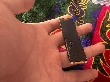 M.2 NGFF SSD 1 ТБ - Форм-фактор: M.2 2280 (NGFF, ключ B/M) - — 3