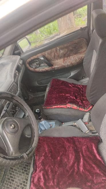 Daewoo Nexia: 1998 г., 1.5 л, Кол менен иштөөчү, Бензин, Седан — 4